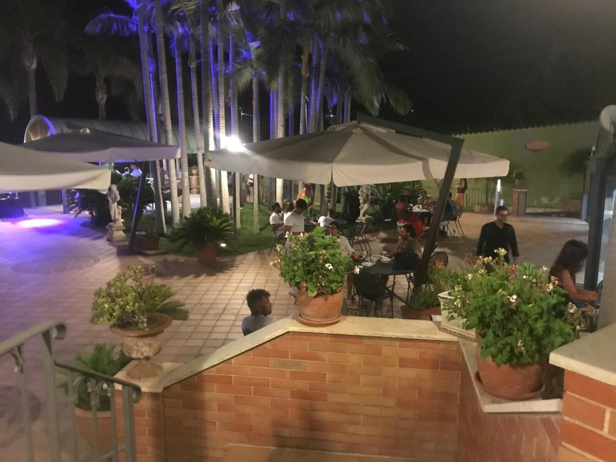 Villa Grandiosa Fc Aci Catena Экстерьер фото